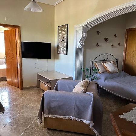 Gavrilis Apartments Nenita Екстер'єр фото