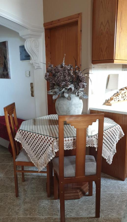 Gavrilis Apartments Nenita Екстер'єр фото